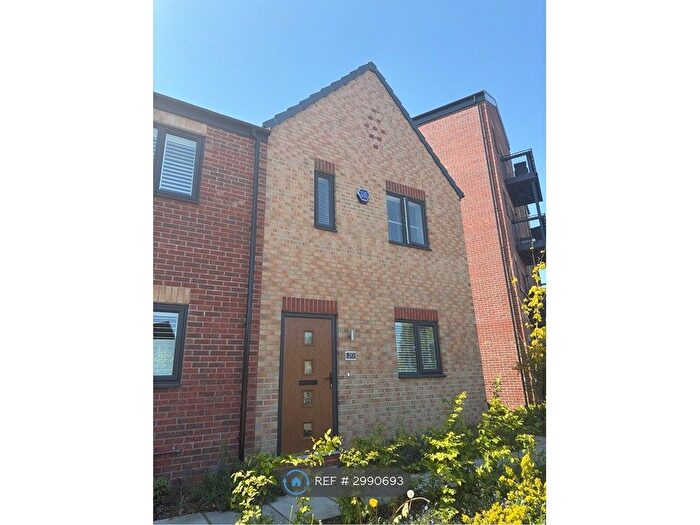 2 Bedroom Semi-detached House To Rent In Olympus Close, Doncaster, DN9