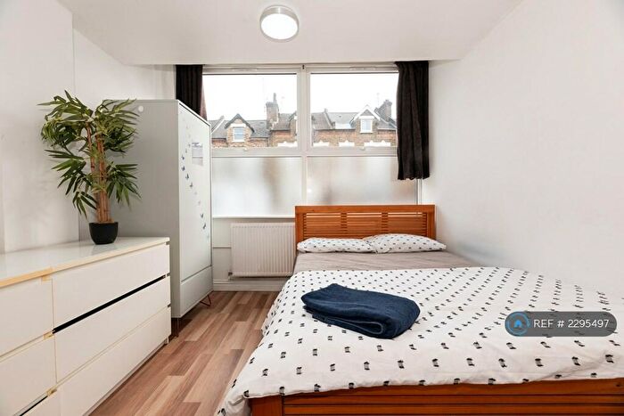 Studio To Rent In Plough Road, London, SW11