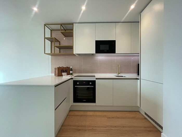 Studio To Rent In Quay Walk, Wembley, HA0