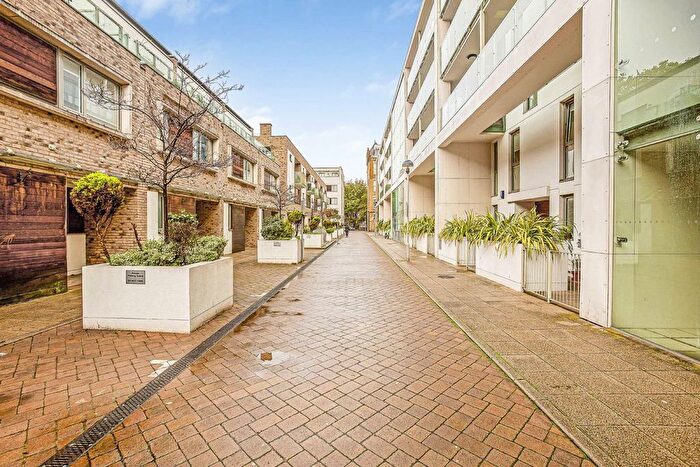 Studio To Rent In Printers Road, London, SW9