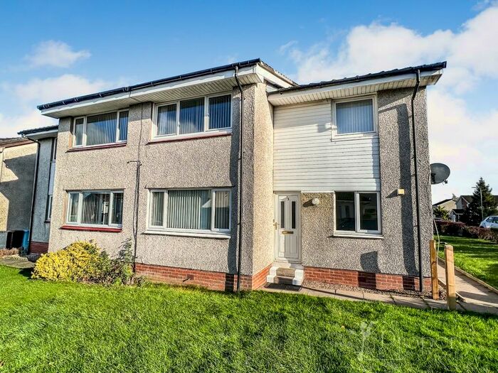 2 Bedroom Ground Maisonette To Rent In Kirkton Crescent, Carnbroe, Coatbridge, Lanarkshire, ML5