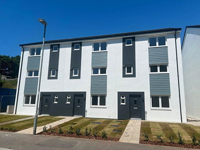4 Bedroom End Of Terrace House For Sale In Chaucer Gardens, Manadon, Plymouth, Devon, PL5
