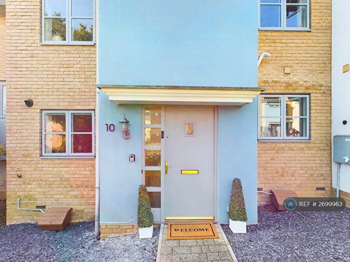 4 Bedroom Terraced House To Rent In Sotherby Walk, Cheltenham, GL51