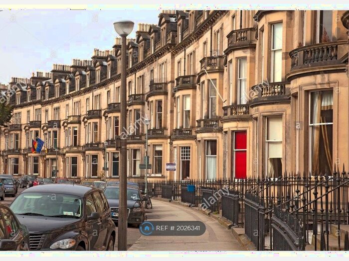 2 Bedroom Flat To Rent In Eglinton Crescent, Edinburgh, EH12