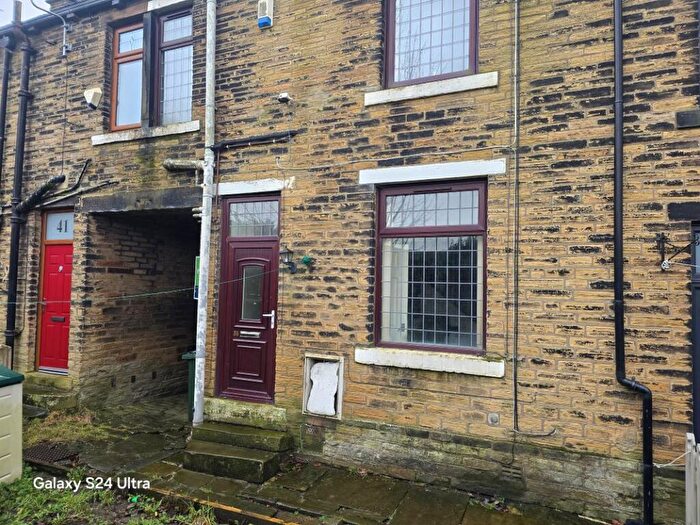 2 Bedroom Terraced House For Sale In Park Road, Thackley, Bradford, West Yorkshire, BD10