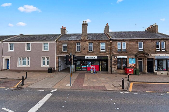 2 Bedroom Flat For Sale In High Street, Tranent, EH33