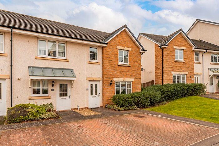 3 Bedroom End Of Terrace House For Sale In South Chesters Drive, Bonnyrigg, EH19