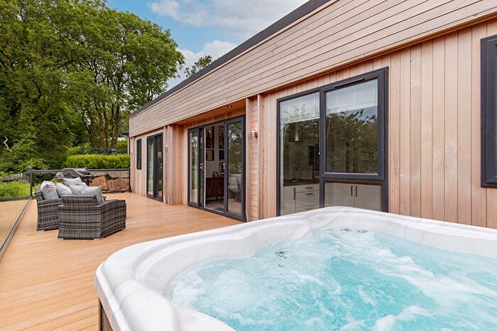 2 Bedroom Lodge For Sale In Redstone Road, Narberth, SA67