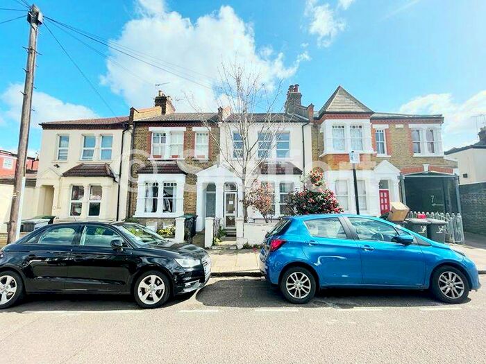 5 Bedroom Terraced House To Rent In Vale Grove, London, N4