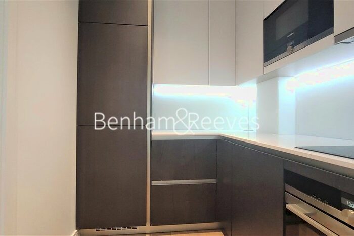 1 Bedroom Flat To Rent In Kew Bridge Road, Brentford, TW8