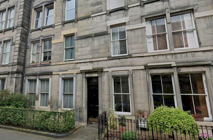 3 Bedroom Flat To Rent In Valleyfield Street, Tollcross, Edinburgh, EH3