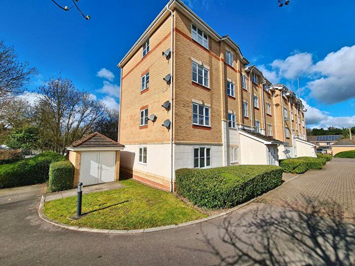 2 Bedroom Flat For Sale In Bampton Court, Hursley Road, Chandlers Ford, SO53