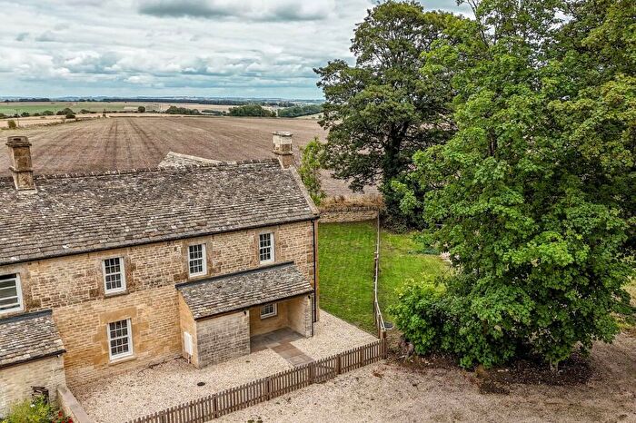 4 Bedroom End Of Terrace House For Sale In Compton Abdale, Cheltenham, GL54