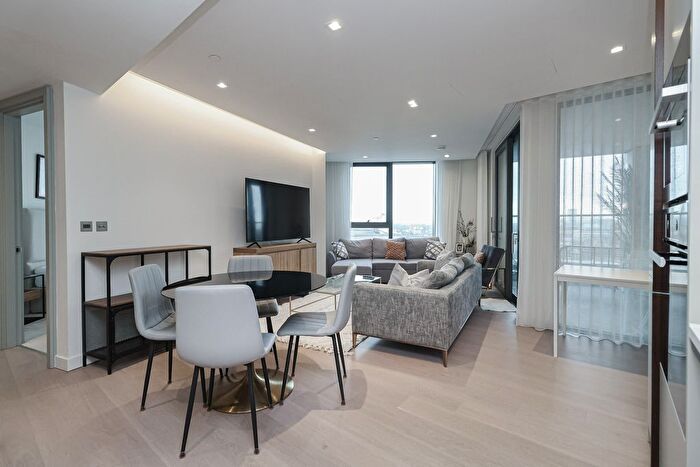 2 Bedroom Flat To Rent In Westmark Tower, West End Gate, Paddington, Little Venice, W2