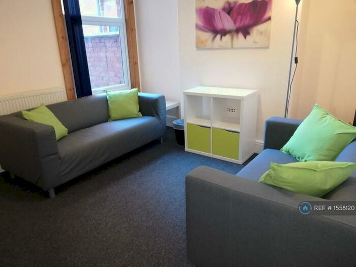 5 Bedroom Terraced House To Rent In Queensland Avenue, Coventry, CV5