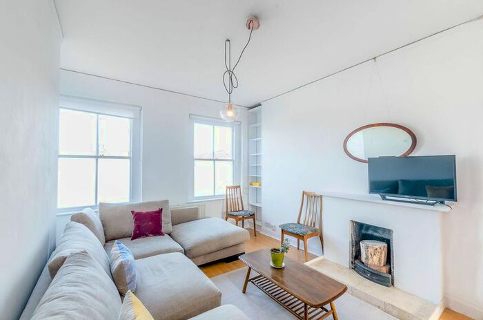 2 Bedroom Flat To Rent In Fortess Road, Kentish Town, London, NW5