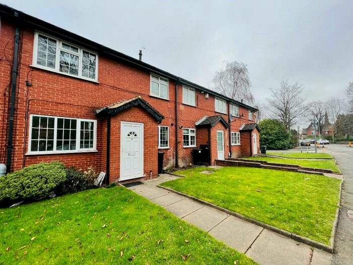 2 Bedroom Flat To Rent In Green Court, Adswood Lane West, Stockport, SK3