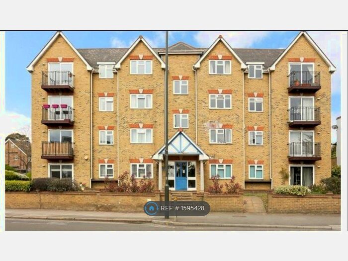 2 Bedroom Flat To Rent In Worple Road, London, SW19