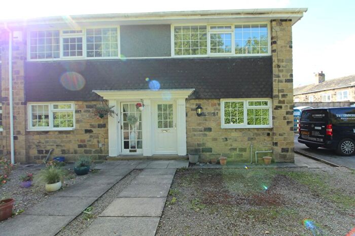 2 Bedroom End Of Terrace House To Rent In Allerton Mews, LS17