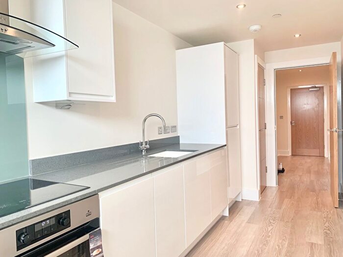 2 Bedroom Property To Rent In Lantern Court, Nottingham, NG9