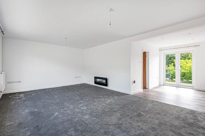 2 Bedroom Bungalow To Rent In Witney Road, Finstock, Chipping Norton, OX7