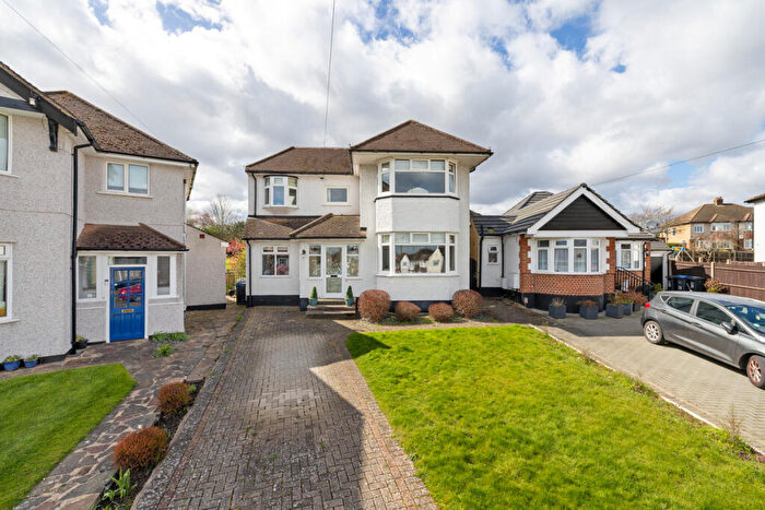 4 Bedroom Detached House For Sale In Addisons Close, Croydon, CR0