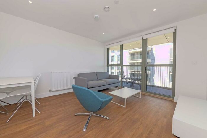 2 Bedroom Flat To Rent In Green Street, Willesden Junction, NW10