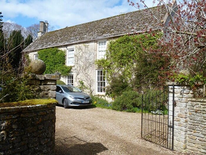 6 Bedroom House To Rent In Wharf Lane, Lechlade, Gloucestershire, GL7