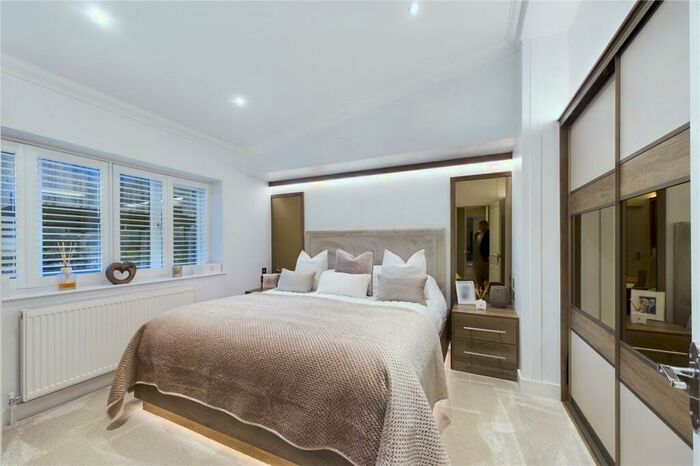 3 Bedroom Bungalow For Sale In Benham Lane, Riseley, Reading, RG7