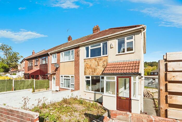 3 Bedroom End Of Terrace House For Sale In Cow Close Road, Leeds, LS12