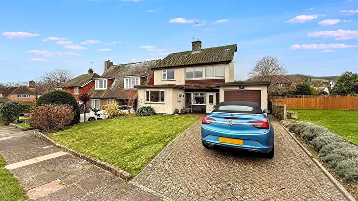 3 Bedroom Detached House For Sale In Hoo Gardens, Eastbourne, BN20