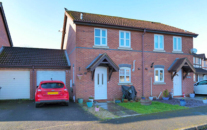 3 Bedroom Semi Detached House For Sale In Cornflower Way, Melksham, SN12
