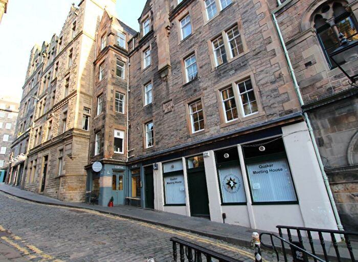 1 Bedroom Flat To Rent In Upper Bow, Old Town, Edinburgh, EH1