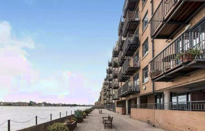 1 Bedroom Flat To Rent In Merchant Court, Wapping, E1W