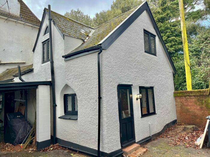 1 Bedroom Link Detached House To Rent In Crabb Lane, Exeter, EX2