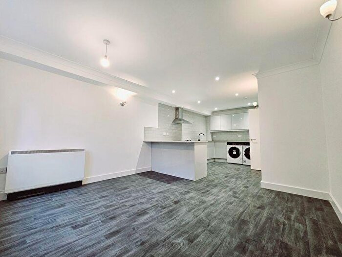 2 Bedroom Apartment To Rent In Meadowcroft Lane, Rochdale, OL11