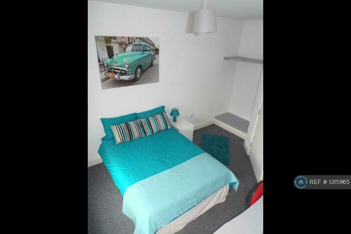 4 Bedroom Flat To Rent In Sunniside, Sunderland, SR1