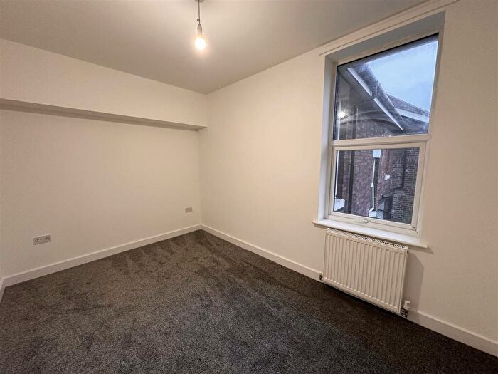 2 Bedroom Apartment To Rent In King Street, Stoke-On-Trent, ST4