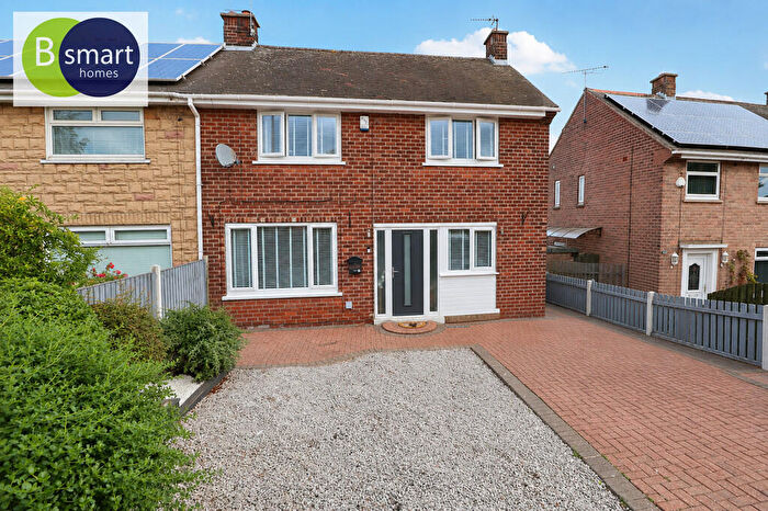 3 Bedroom Semi-Detached House For Sale In Roughwood Road, Rotherham, S61