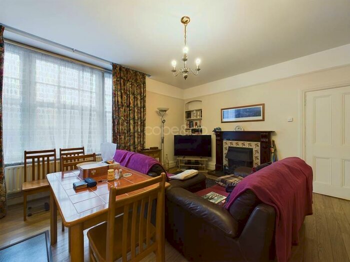 1 Bedroom Apartment To Rent In Walpole House, Lichfield Street, Burton-On-Trent, Staffordshire, DE14