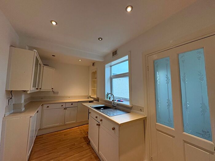 1 Bedroom Semi-Detached House To Rent In Warley Road, Blackpool, FY2