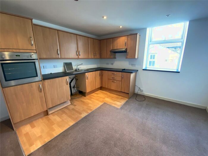 1 Bedroom Property To Rent In A East Parade, Keighley, West Yorkshire, BD21