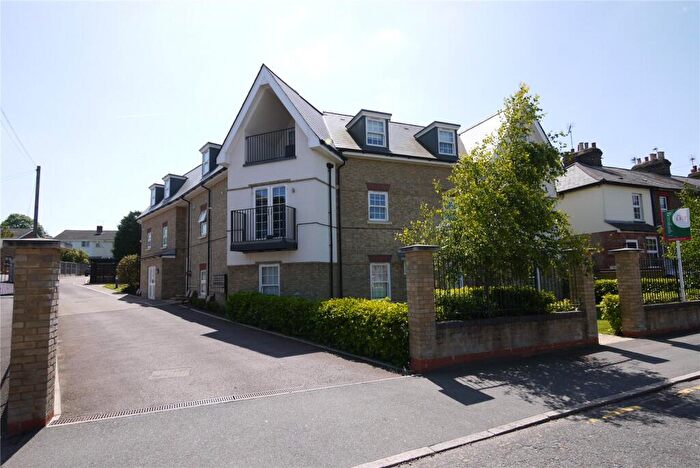 2 Bedroom Apartment To Rent In Crescent Road, Brentwood, Essex, CM14