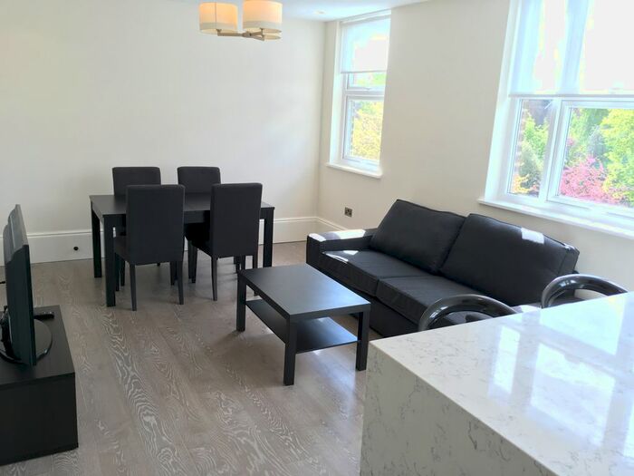 2 Bedroom Flat To Rent In Very Near The Grove Area, Ealing Broadway South, W5