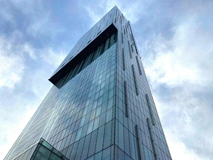 2 Bedroom Apartment To Rent In Beetham Tower, Deansgate, Manchester City Centre, M3