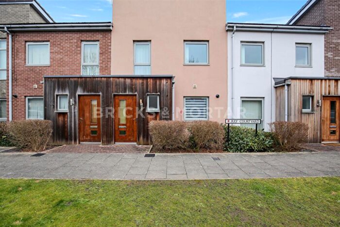 3 Bedroom Terraced House For Sale In July Courtyard, Gateshead, NE8