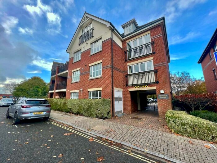 1 Bedroom Apartment To Rent In Regency Court, Old Portsmouth, PO1