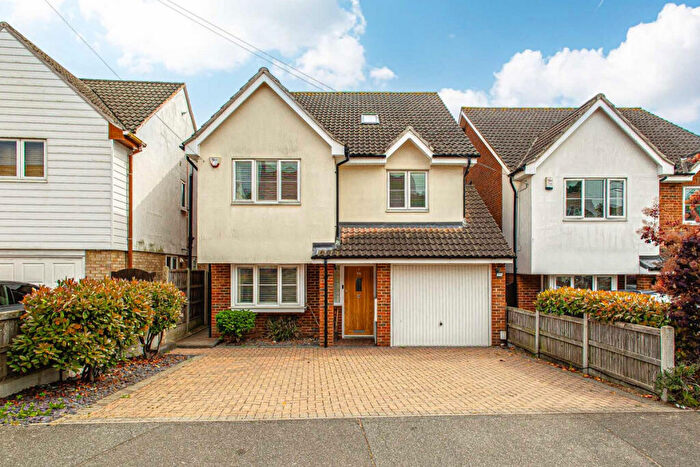5 Bedroom Detached House For Sale In St Marys Drive, Benfleet, SS7