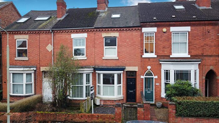 3 Bedroom Town House For Sale In Herrick Road, Loughborough, LE11