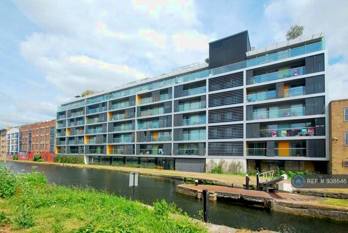 2 Bedroom Flat To Rent In Candy Wharf, London, E3